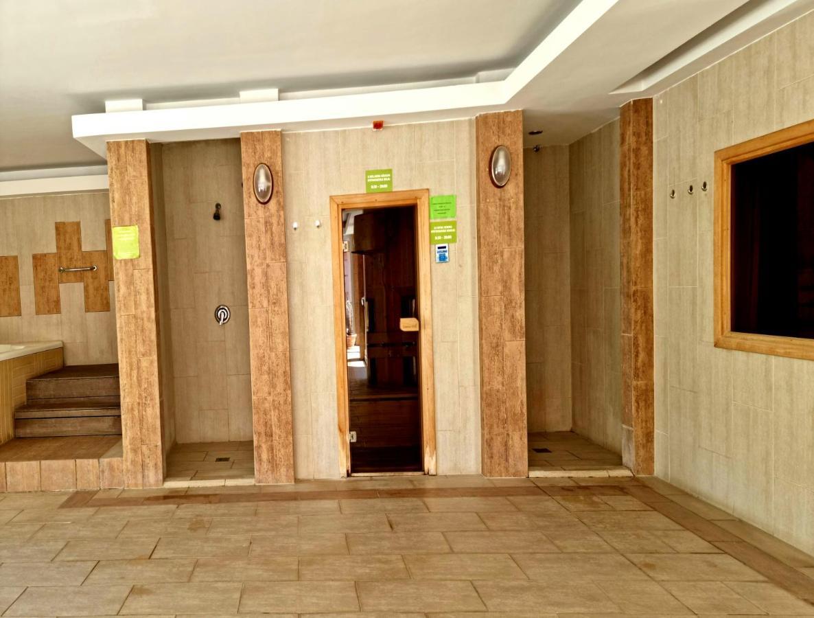 Relax Wellness Manzard Hajdúszoboszló Apartman Kültér fotó